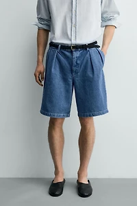 RELAXED FIT PLEATED DENIM SHORTS