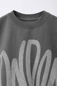 T-SHIRT À IMPRIMÉ GRAFFITI