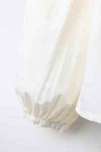 EMBROIDERED PETER PAN COLLAR BLOUSE