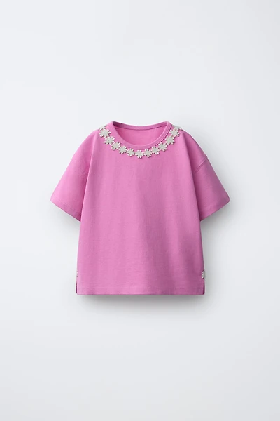 T-SHIRT MARGUERITES EN DENTELLE
