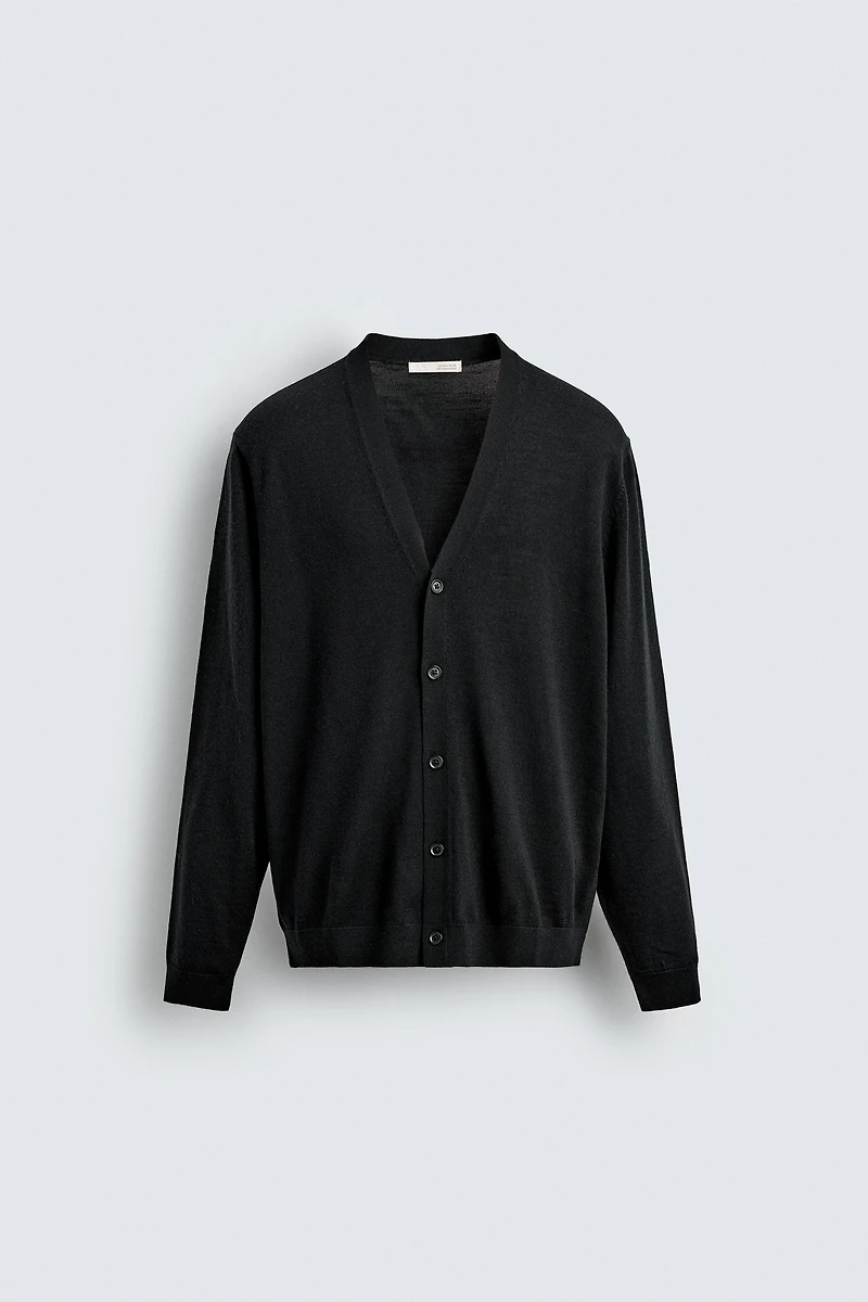 100% WOOL CARDIGAN