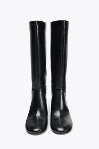 WIDE HEELED TOPSTITCHED BOOTS