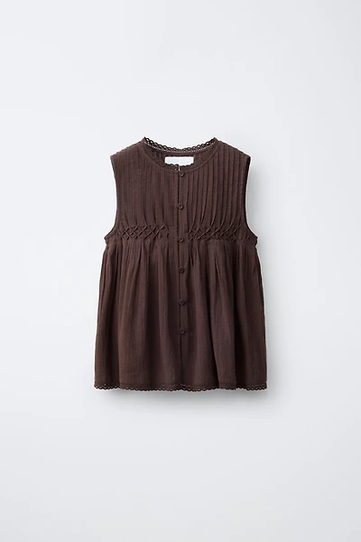 BLOUSE DENTELLE ET PLIS NERVURÉS