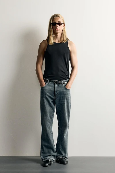 FLARE FIT JEANS