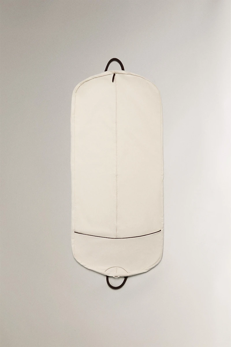 TRAVEL GARMENT BAG WITH LEATHER DETAIL