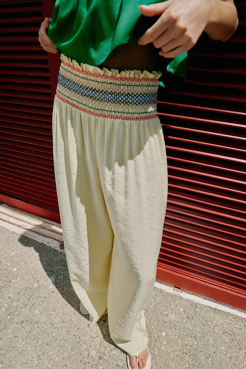 PANTALON LARGE À TAILLE ÉLASTIQUE