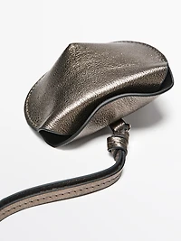 Étui pliable AirPods en cuir nappa