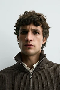 PULL EN MAILLE PERLÉE À COL ZIPP