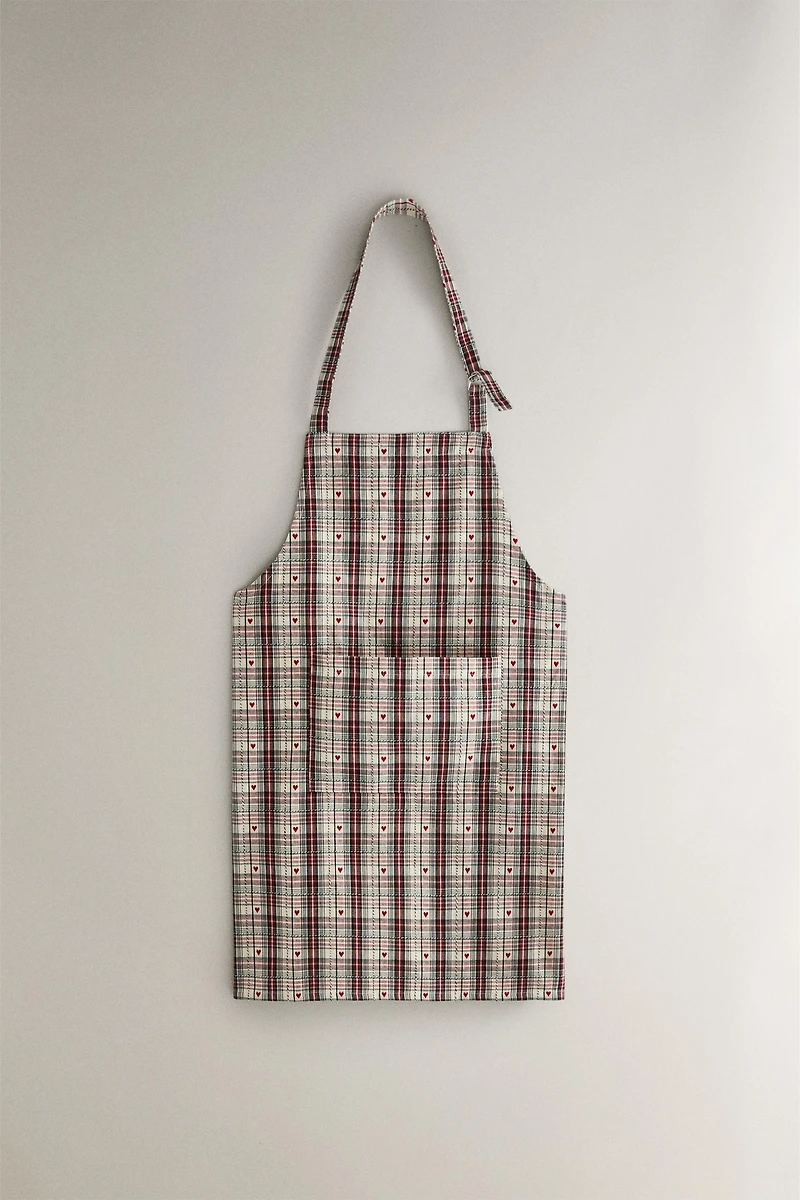 CHRISTMAS HEARTS PATTERN APRON