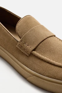 CASUAL LEATHER LOAFER