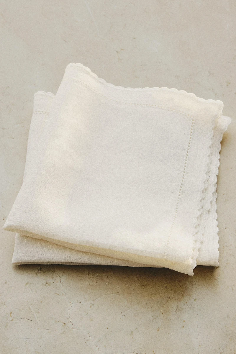 EMBROIDERED LINEN BORDER TOWEL