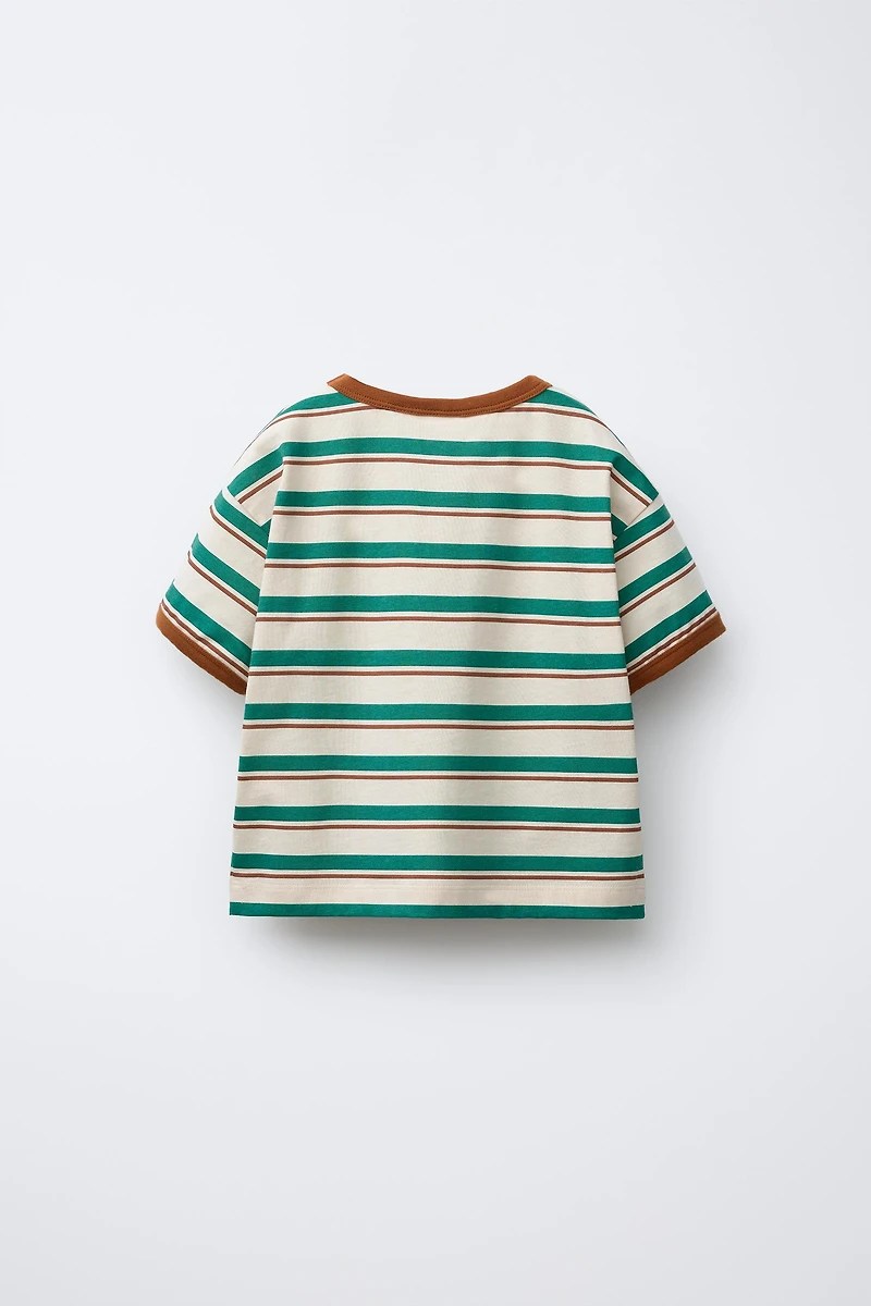 STRIPED TRIM T-SHIRT