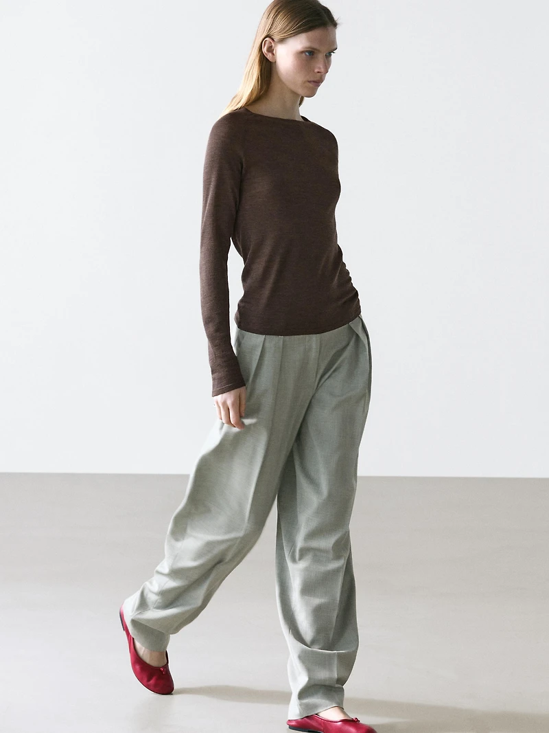 Wool T-shirt with raglan sleeves