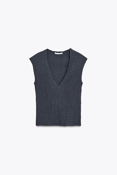TEXTURED TOP