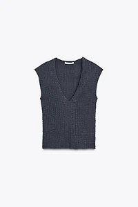TEXTURED TOP