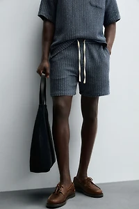 JACQUARD TEXTURED BERMUDA SHORTS
