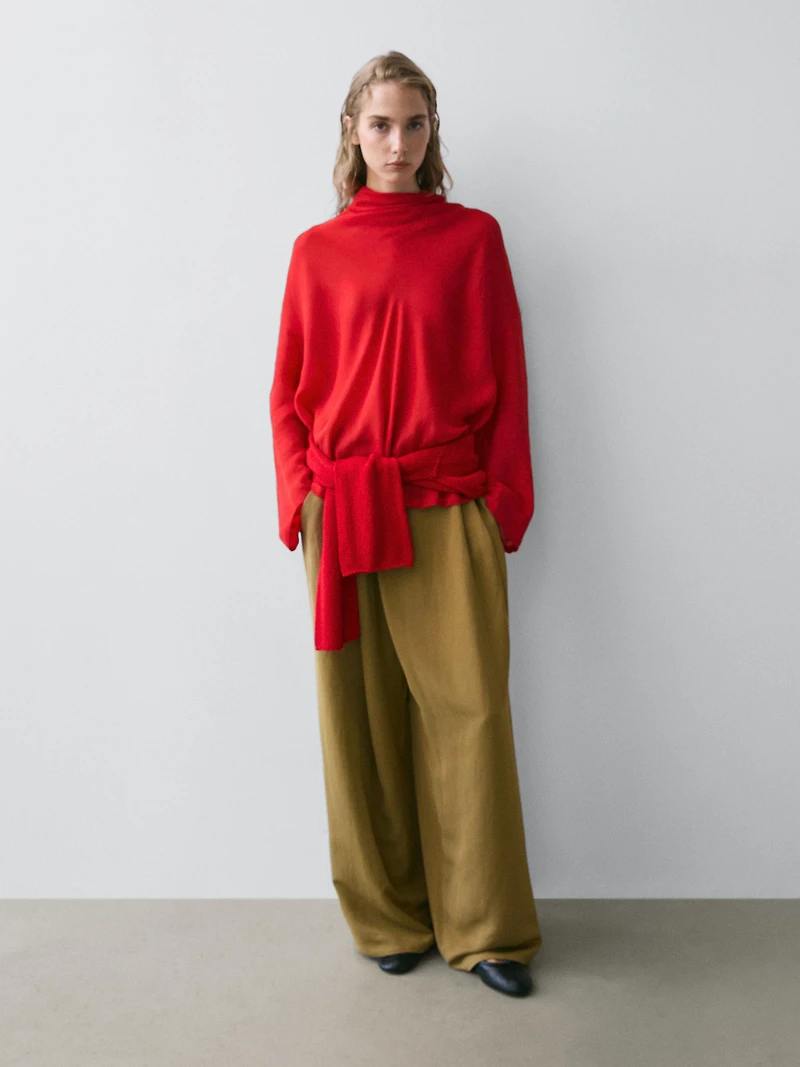 Blouse fluide à col drapé