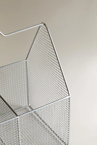 METALLIC ORGANIZER BASKET