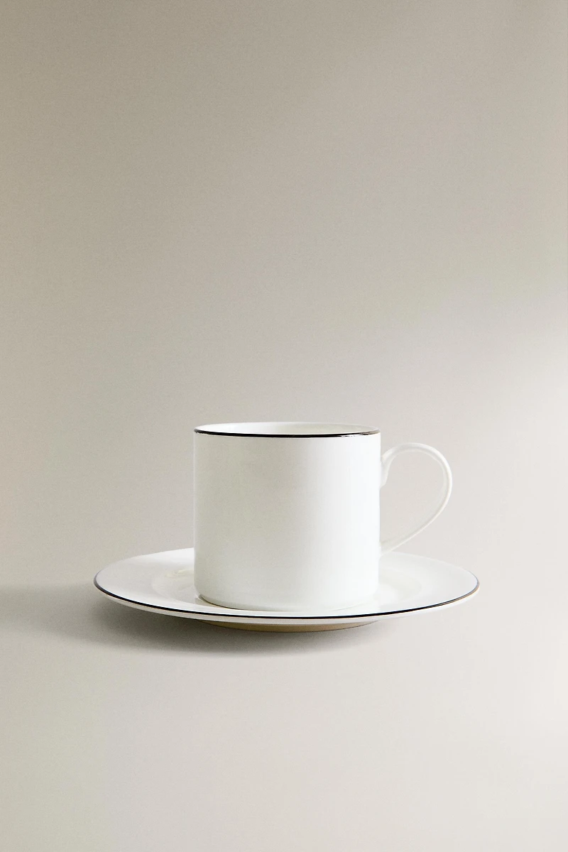 TASSE À THÉ ET SOUCOUPE BONE CHINA FILET NOIR