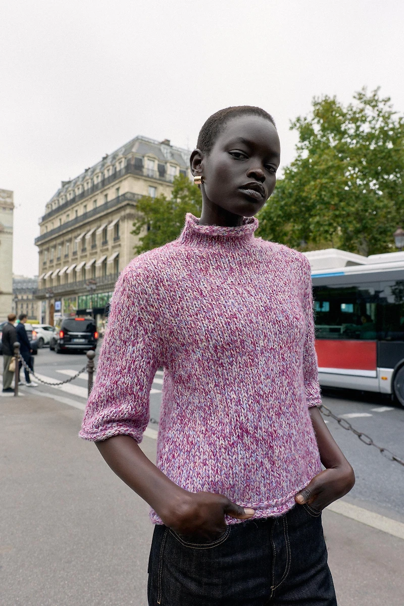 MULTICOLOR KNIT SWEATER