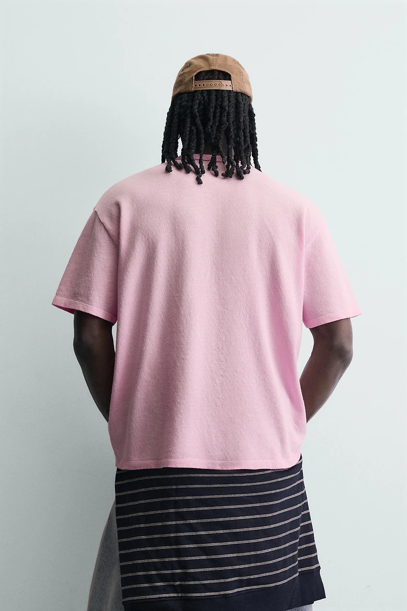 T-SHIRT EN MAILLE IMPRIMÉE CONTRASTE