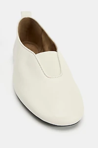 SOFT LEATHER FLATS