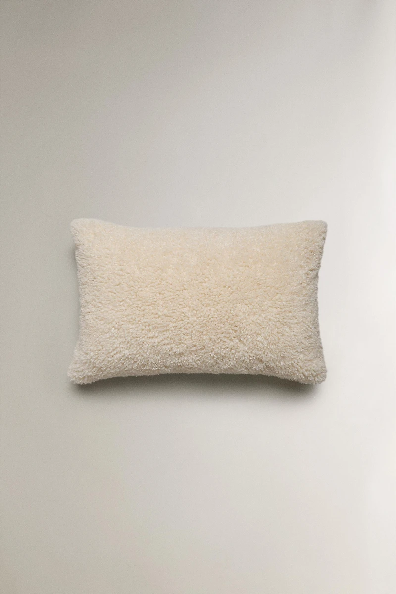 FAUX FUR THROW PILLOW COVER