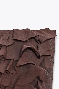 RUFFLED STRAPLESS TOP