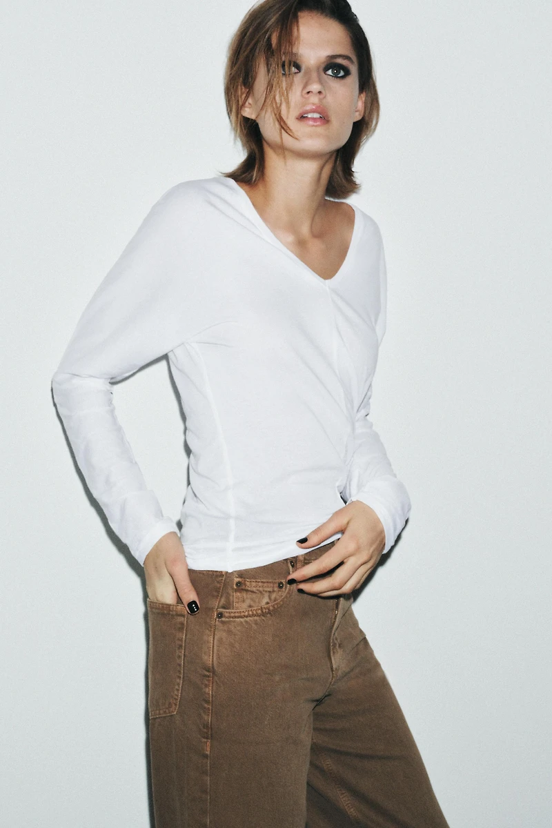 COTTON V-NECK T-SHIRT