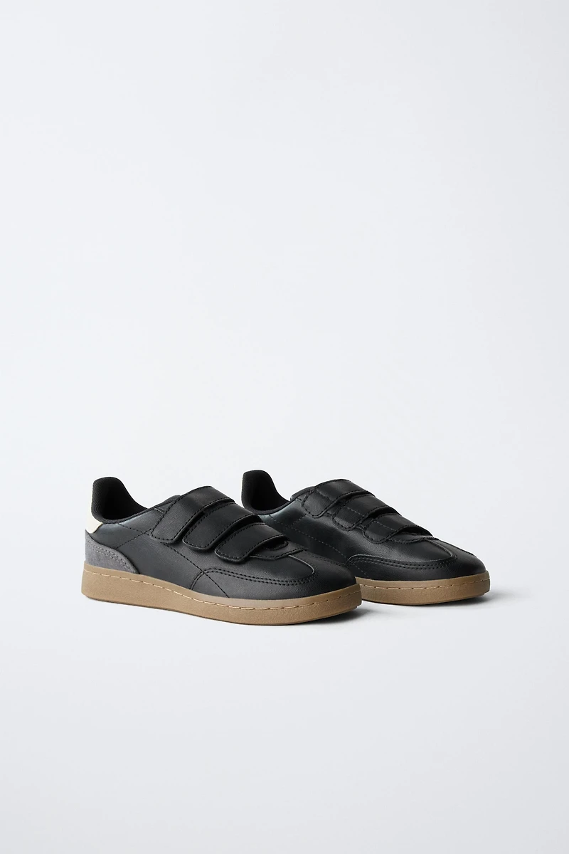 STRAP SNEAKERS