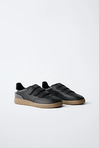 STRAP SNEAKERS