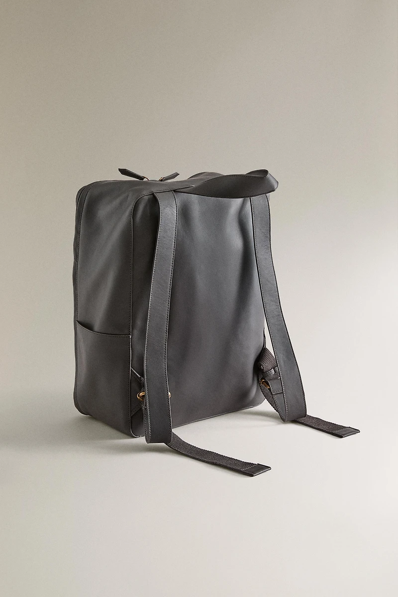 LEATHER BACKPACK