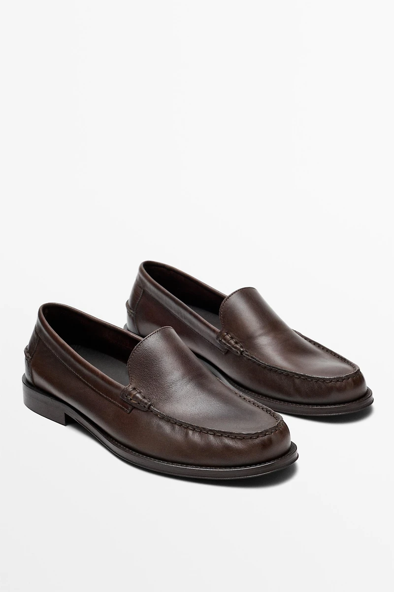 Oiled leather loafers
