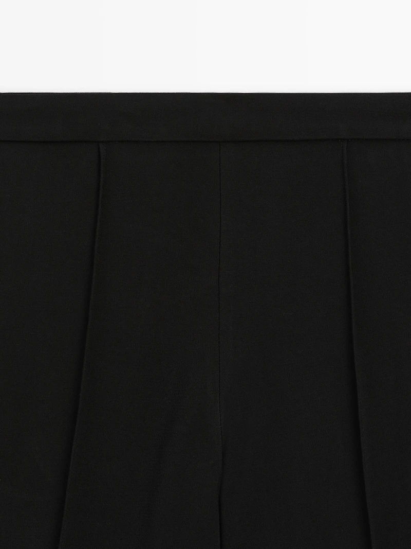 Crepe trousers with seam detail