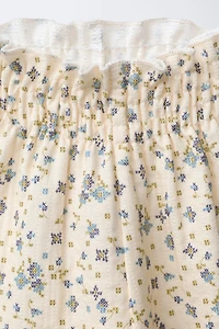FLORAL TEXTURED PANTS