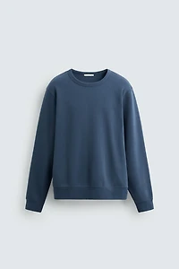 BASIC CREWNECK SWEATSHIRT