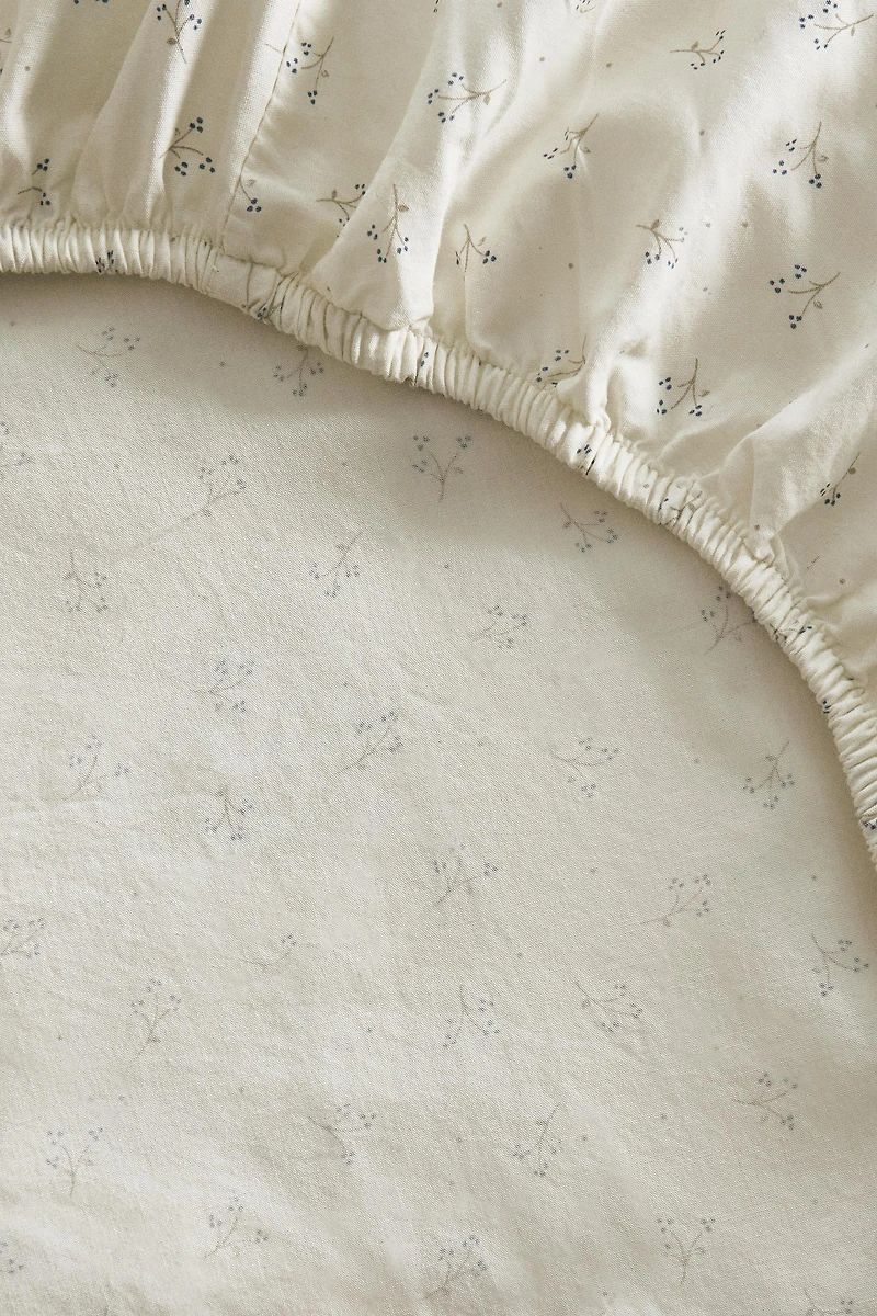 CHILDREN'S COTTON FITTED SHEET WITH MINI FLOWERS