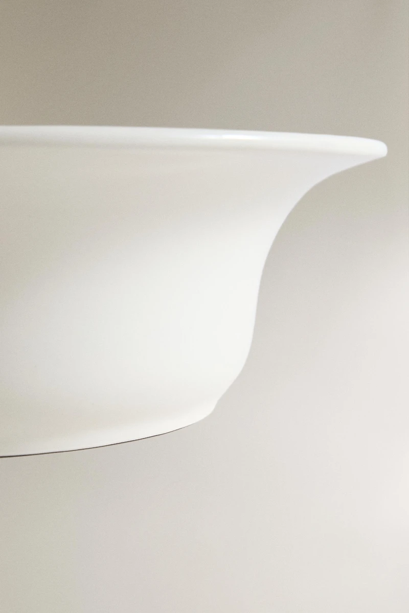SMOOTH EARTHENWARE BOWL