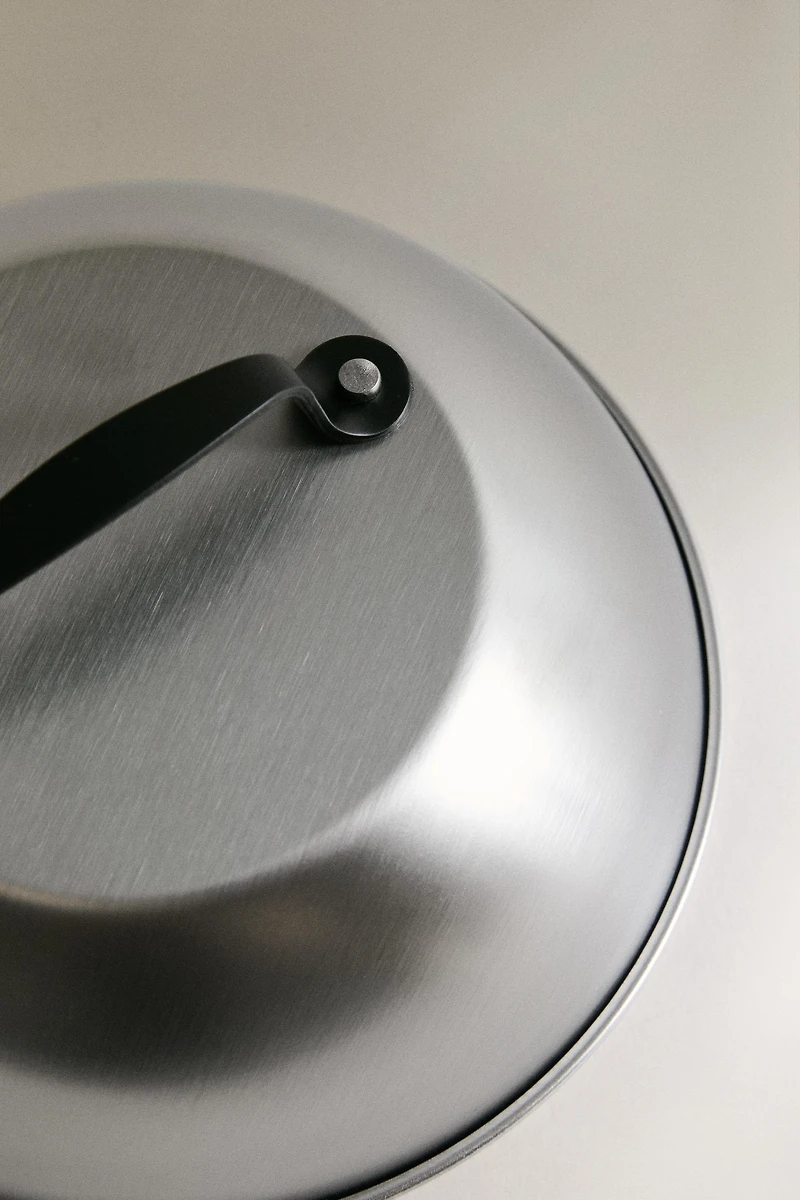 CLOCHE DE BARBECUE EN ACIER