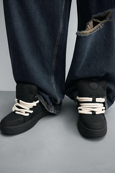 SKATE SNEAKERS WITH ROPE LACES