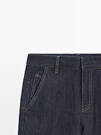 Loose straight-leg jeans