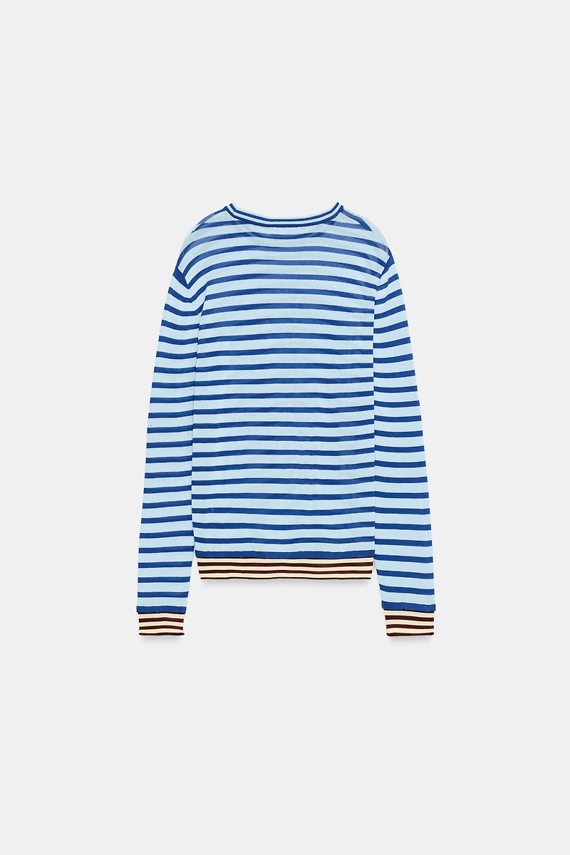 PULL EN MAILLE À RAYURES