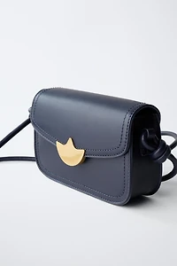 TULIP DETAIL CROSSBODY BAG