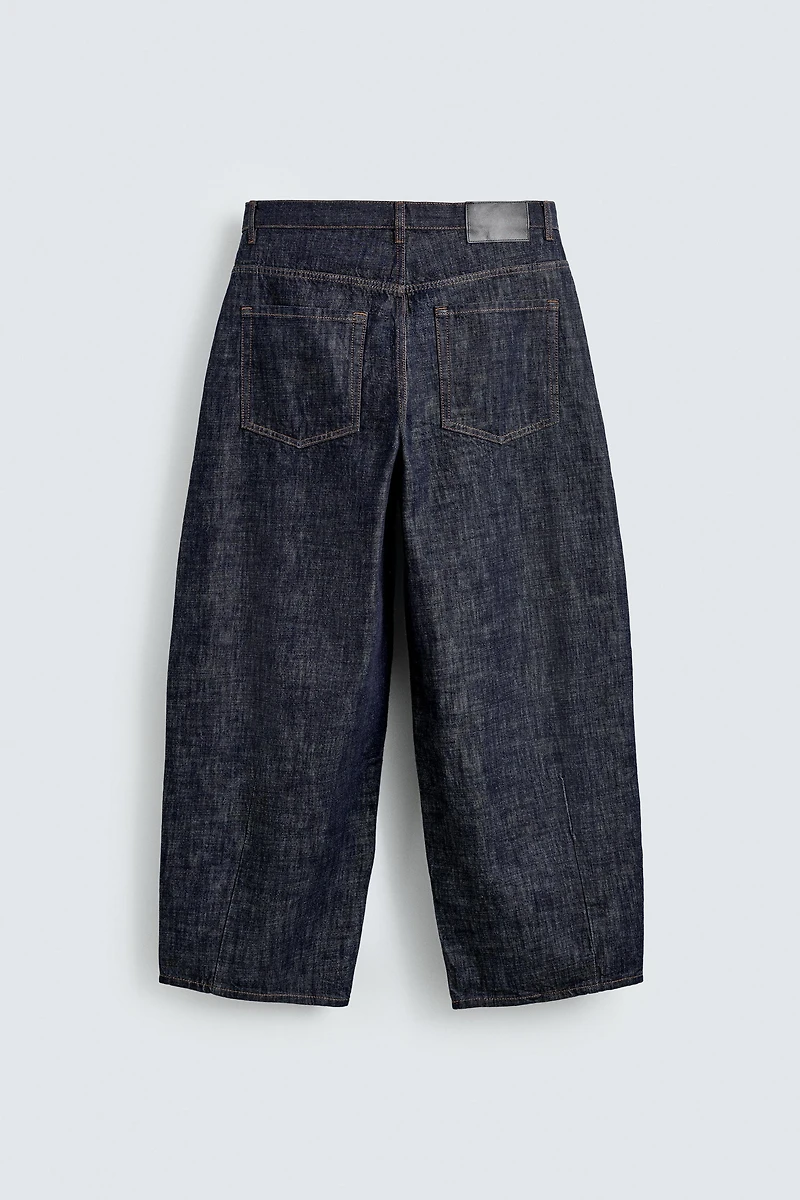 BALLOON FIT JEANS