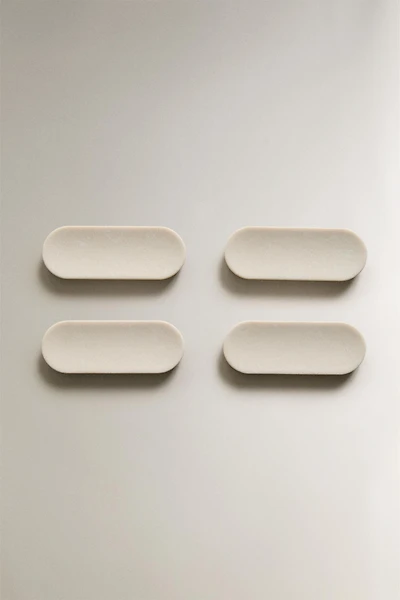 RESIN CHOPSTICK RESTS (PACK OF 4)