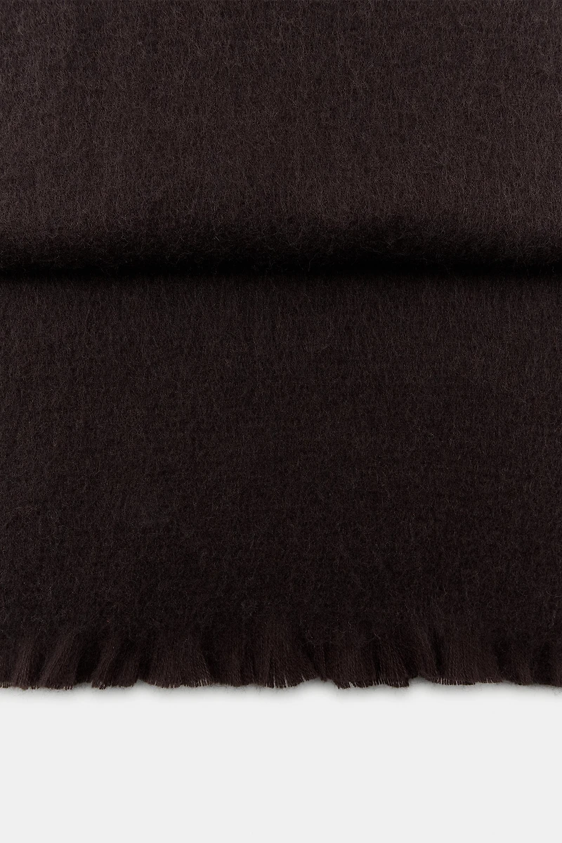 PLAIN FRAYED SCARF
