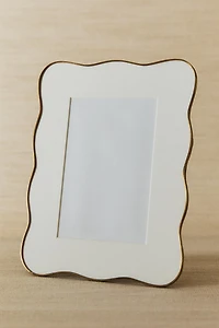 SCALLOPED METAL PICTURE FRAME