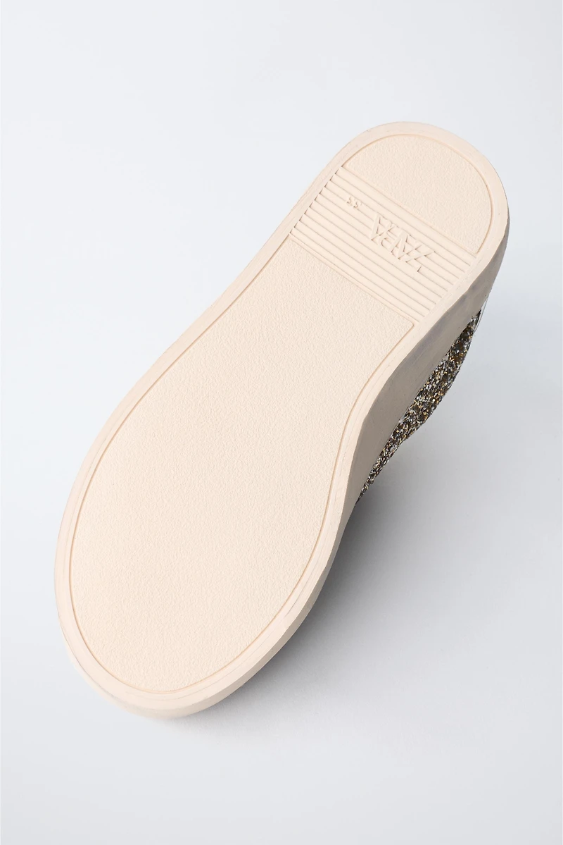 SHINY FLEECE SNEAKERS