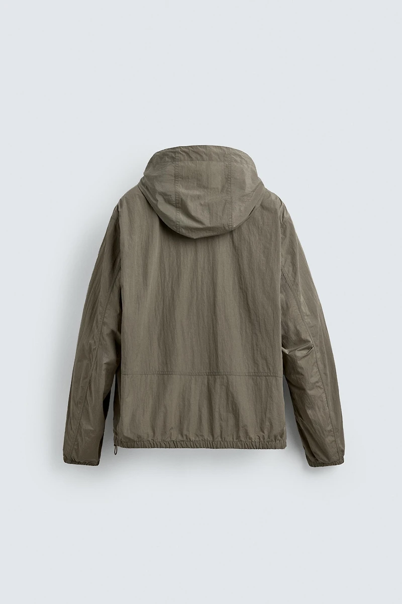 LIGHTWEIGHT TECHNICAL JACKET
