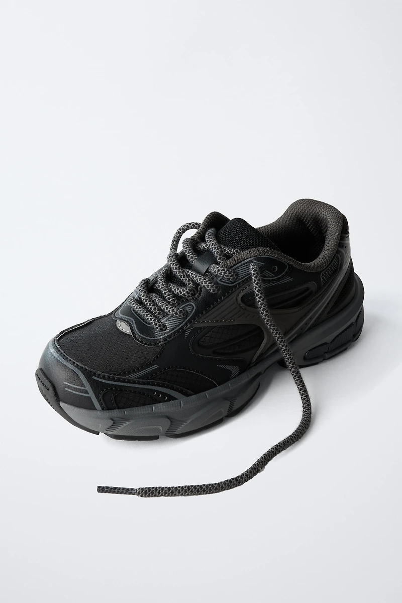 MULTI-PIECE SNEAKERS